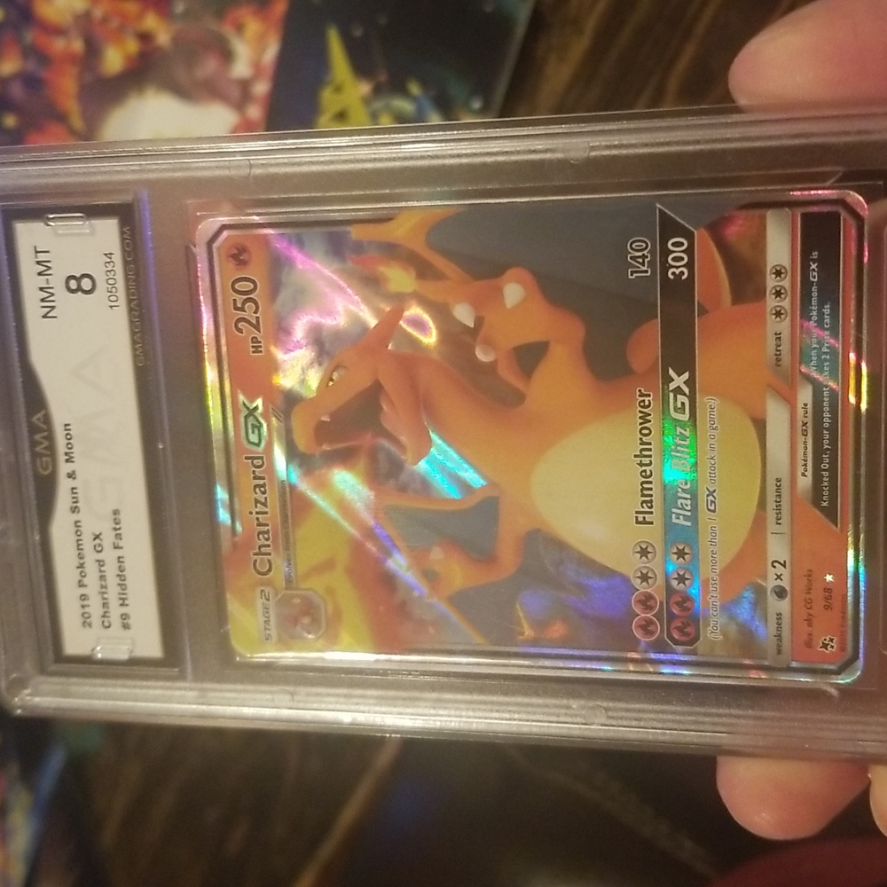 Charizard GX - Picture 3 of 3